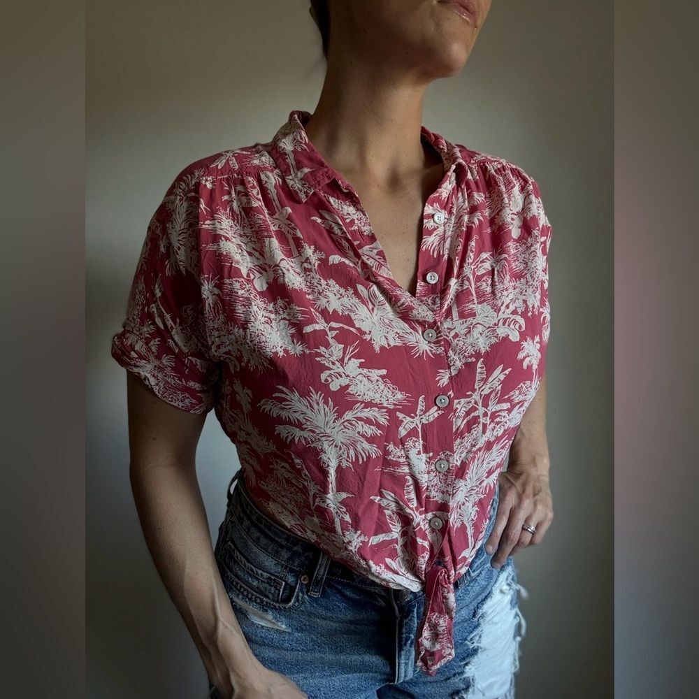 American Eagle Hawaiian Button Up Tie Crop Top Vacation Tropical